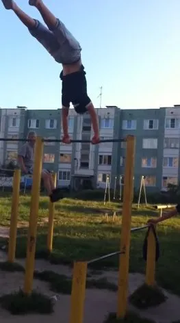 Докрутился