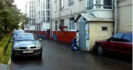 Тяжело Вове