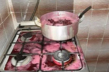 Что творится на кухне у забывчивых людей