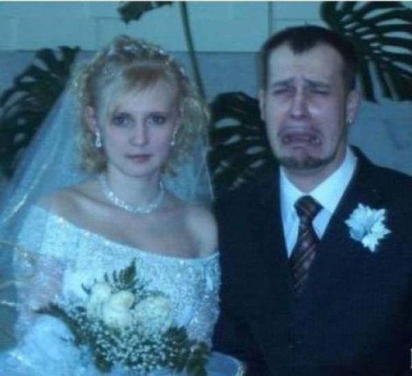 Свадебные фото, которые стоило бы сжечь
