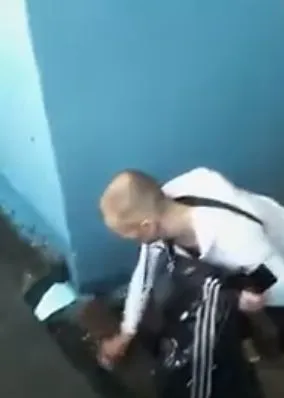 Ну все, теперь он больше не будет делать этого в подъезде