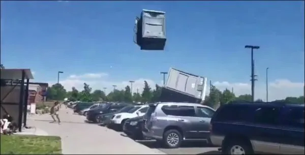 Ветреный день