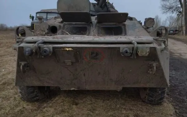 "Извините, украинцы. Мы вас любим": военные "второй армии в мире", испугавшись ВСУ, убежали в леса и оставили записки