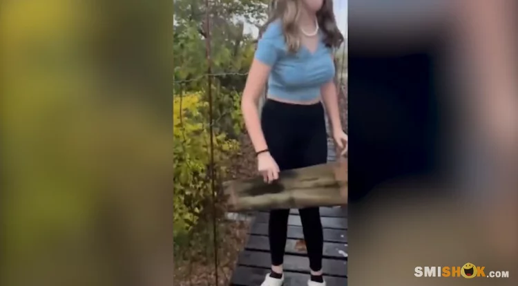 Что может случится с глупой девушкой на деревяном мосту